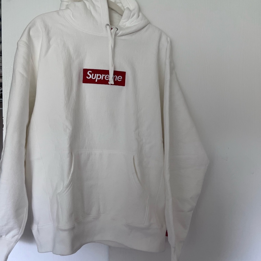 Supreme White Hoodie 2021